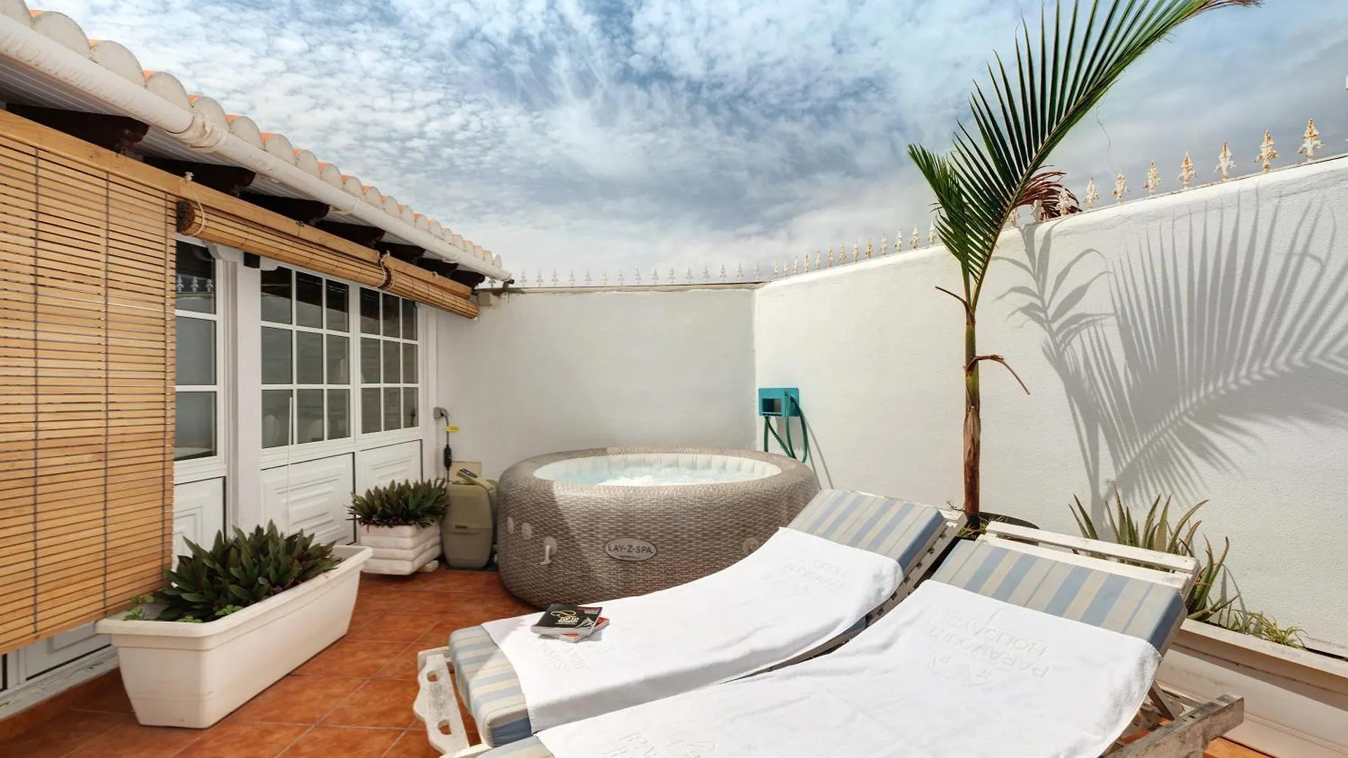 דירה אדחה Gran Atico The 307 By Paramount Holidays ספרד
